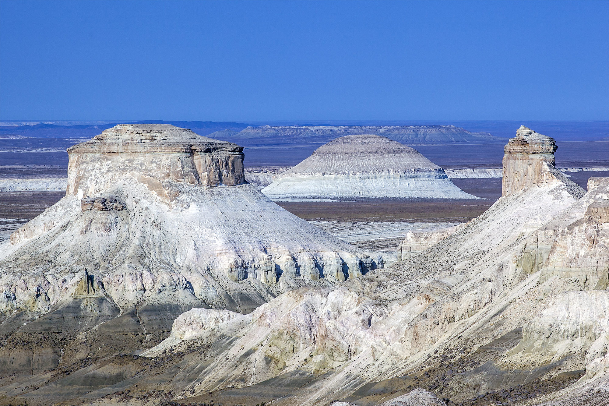Ustyurt Plateau (Плато Устюрт)